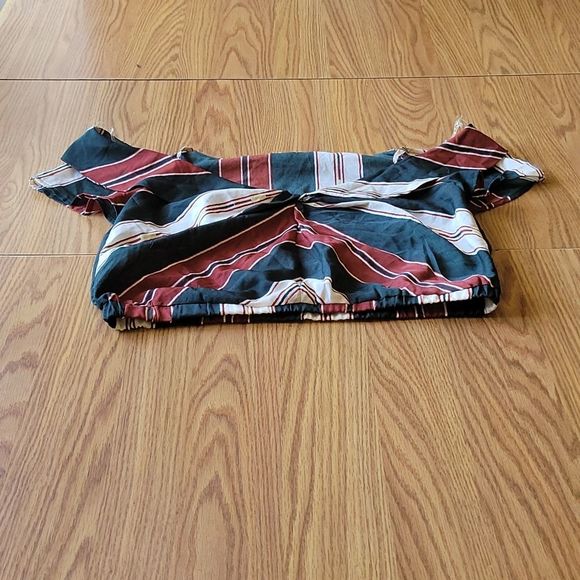 NWT BLUSH BJ croptop size M low vneck - Picture 11 of 15